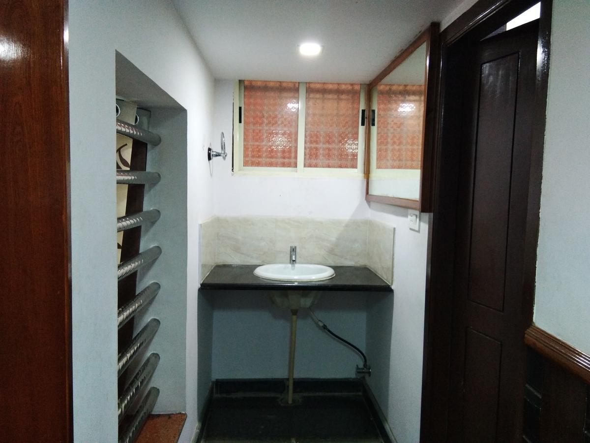 Hotel Sanman Lodge 希莫加 外观 照片