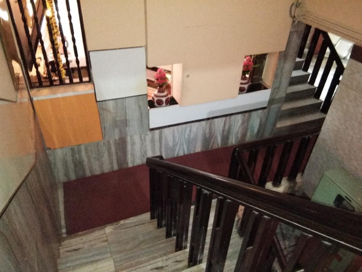 Hotel Sanman Lodge 希莫加 外观 照片